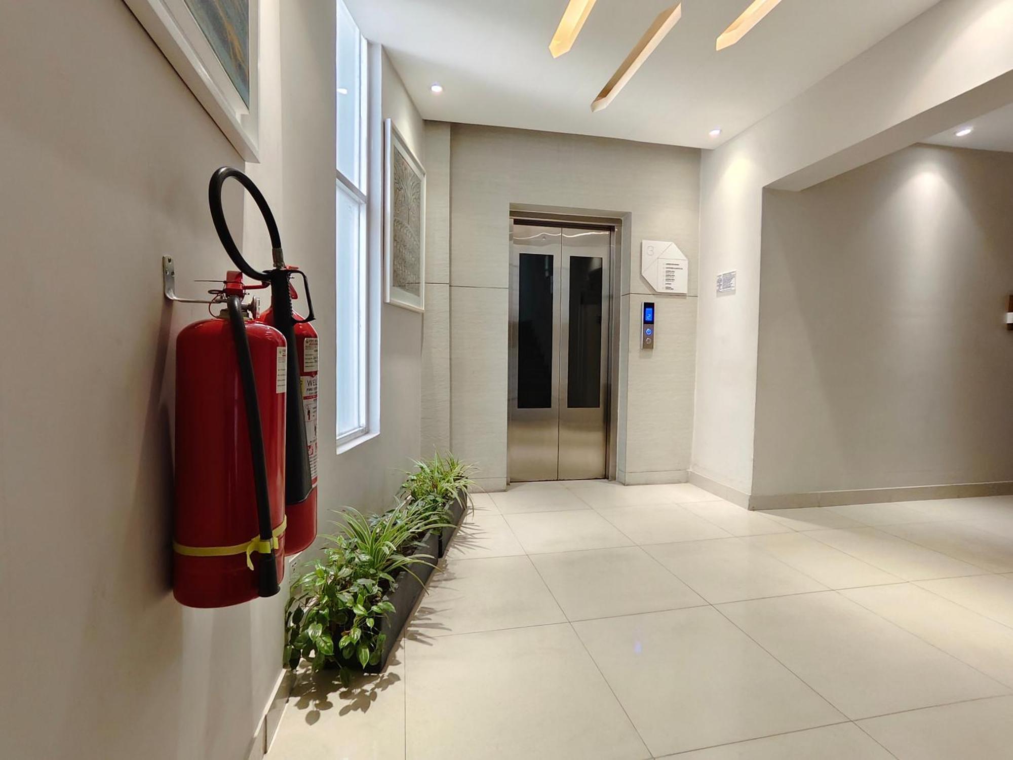 Hotel Nandini Dhaka Esterno foto