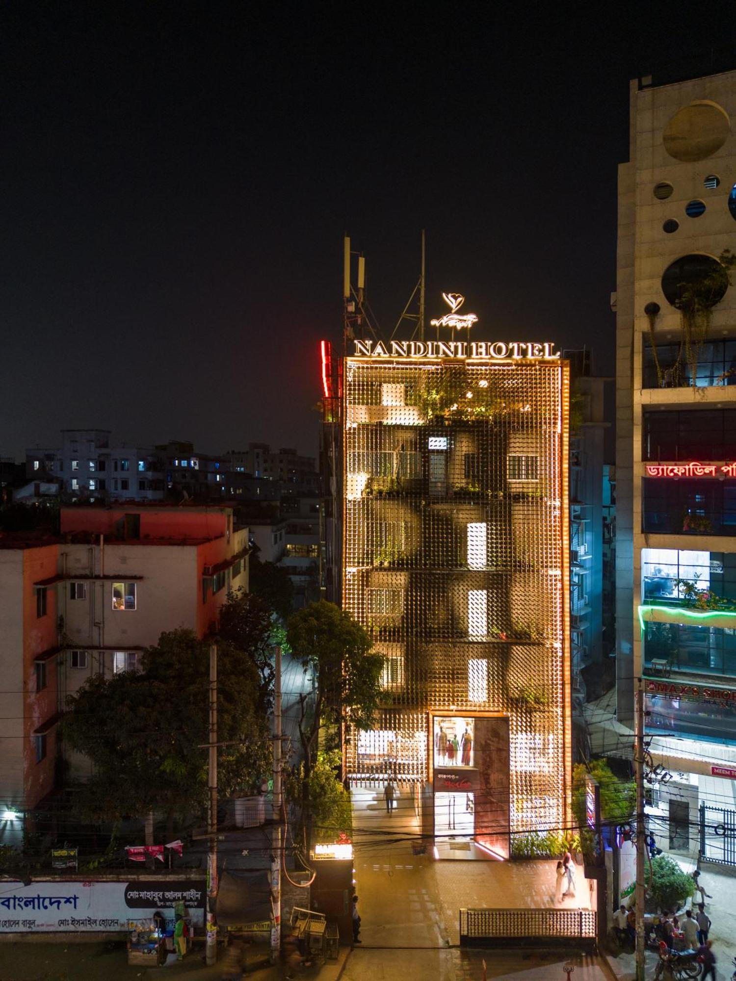 Hotel Nandini Dhaka Esterno foto